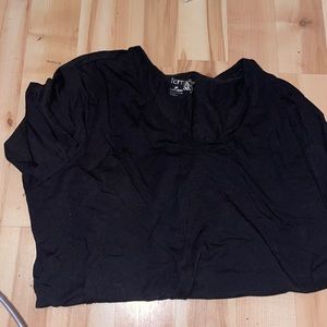 Terra & sky black v-neck tee, VGUC
